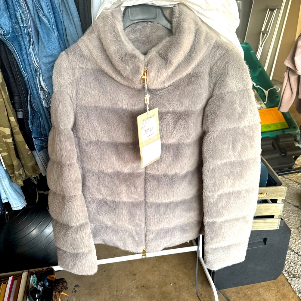 Herno Light Gray Plush Fur-Trimmed Puffer Jacket